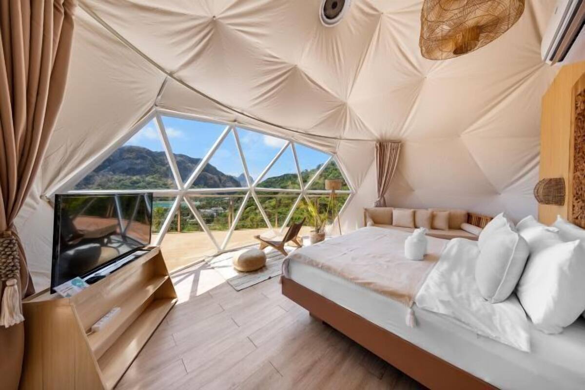 Hochwertige Bettwaren, Daunenbettdecken, Pillowtop-Betten, Minibar