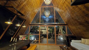 Premium bedding, down comforters, pillowtop beds, minibar