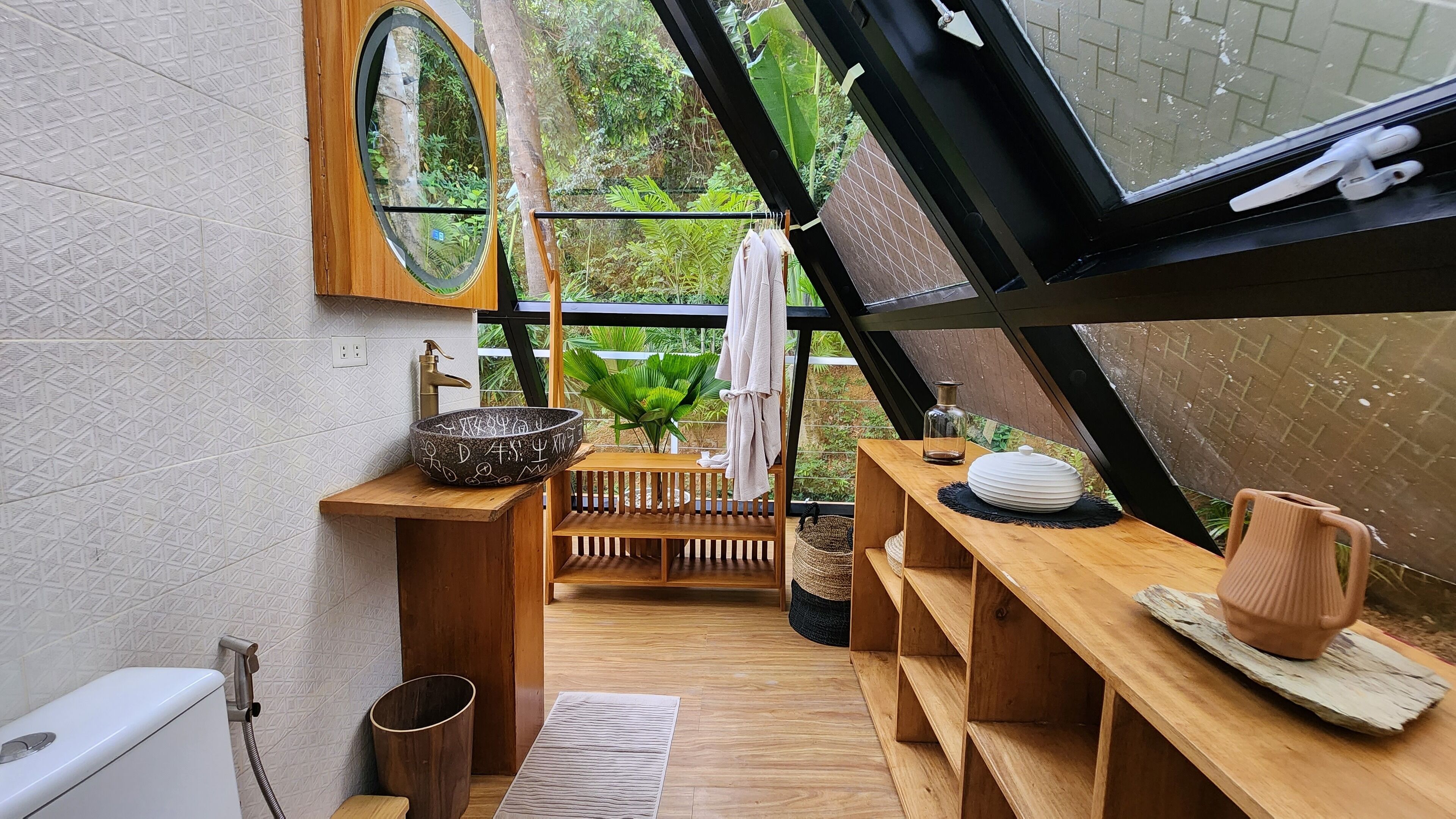 The Pyramid | Salle de bain