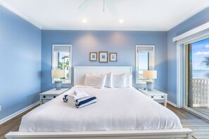 5 bedrooms, iron/ironing board, Internet, bed sheets