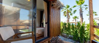 Anda Beach Bistro & Rooms