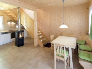Dining - Stolz 2a by Interhome (Murau)