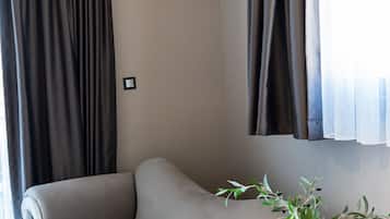 Camera doppia, 1 letto queen, idromassaggio, vista mare | Una cassaforte in camera, Wi-Fi gratuito, lenzuola