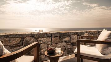 Senior Double Room | 1 bedroom, minibar, in-room safe, desk