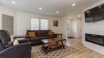 Smart TV, fireplace, computer monitors