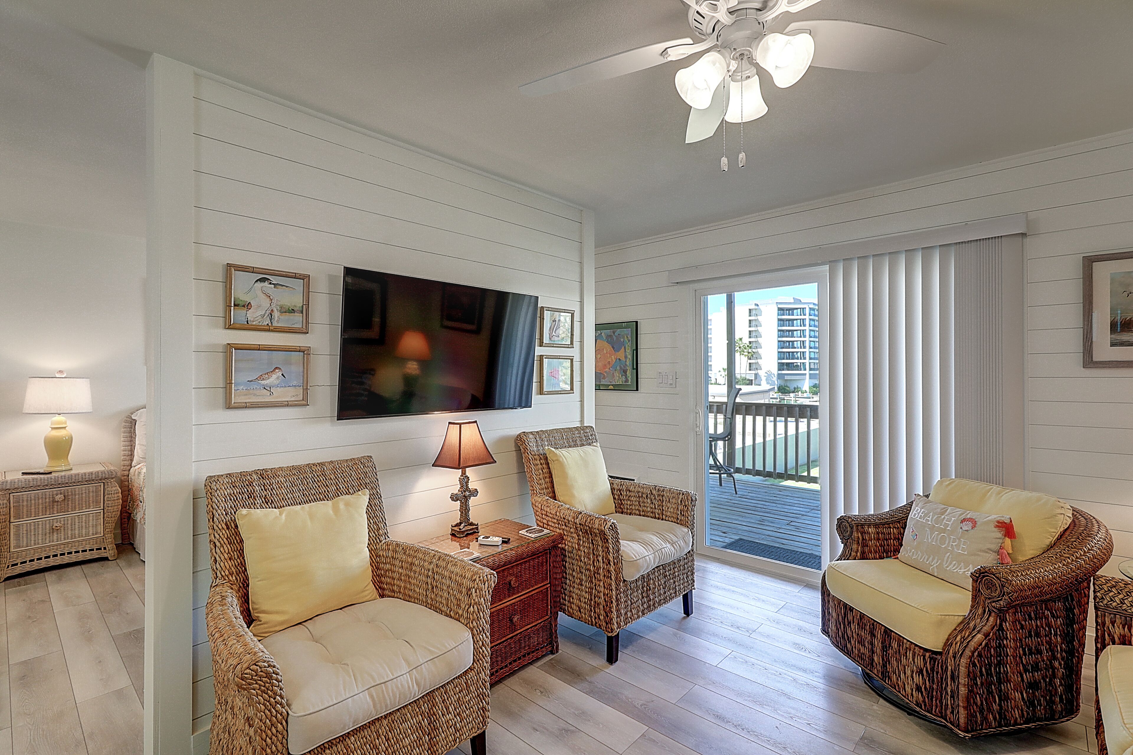 تلفزيون ذكي