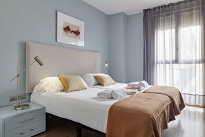 2 chambres, fer et planche à repasser, Wi-Fi gratuit, draps fournis
