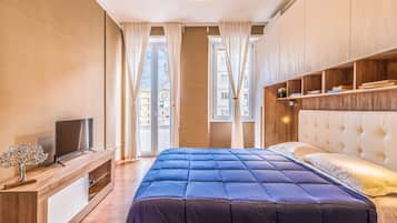 2 Schlafzimmer, Schreibtisch, Bügeleisen/Bügelbrett, Reisekinderbett