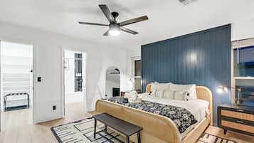 5 bedrooms, iron/ironing board, WiFi, bed sheets