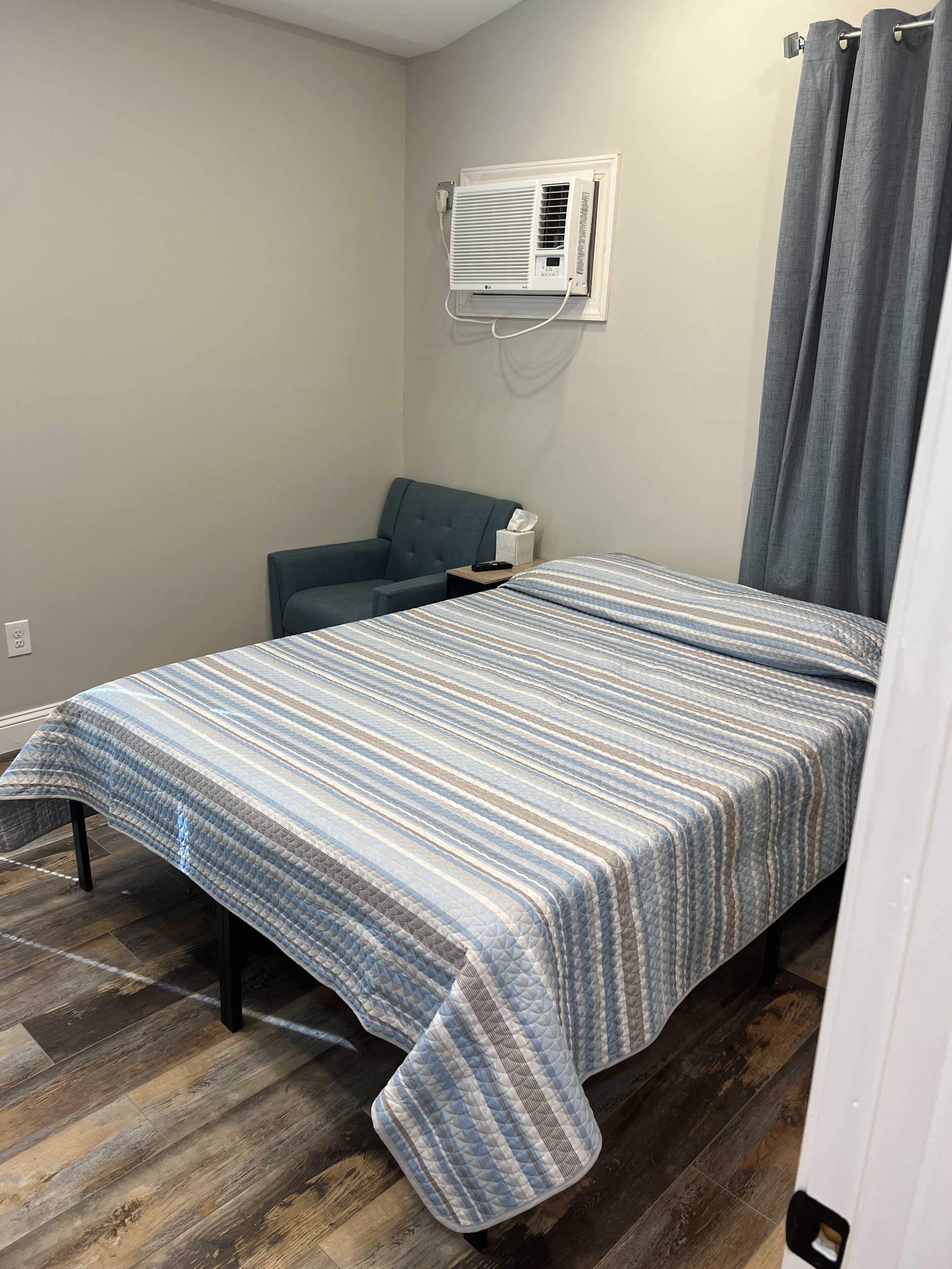 Nice and cozy -close to town