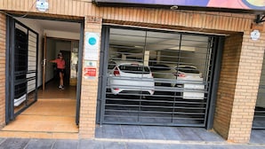 Exterior - Cerca de todo amplio (Mendoza)
