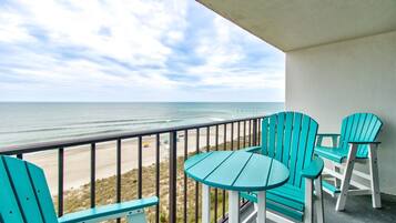 Condo, 1 Bedroom | Property grounds