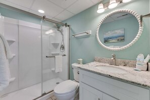 Bathroom - 0701 The Green Starfish by Atlantic Towers (Carolina Beach)