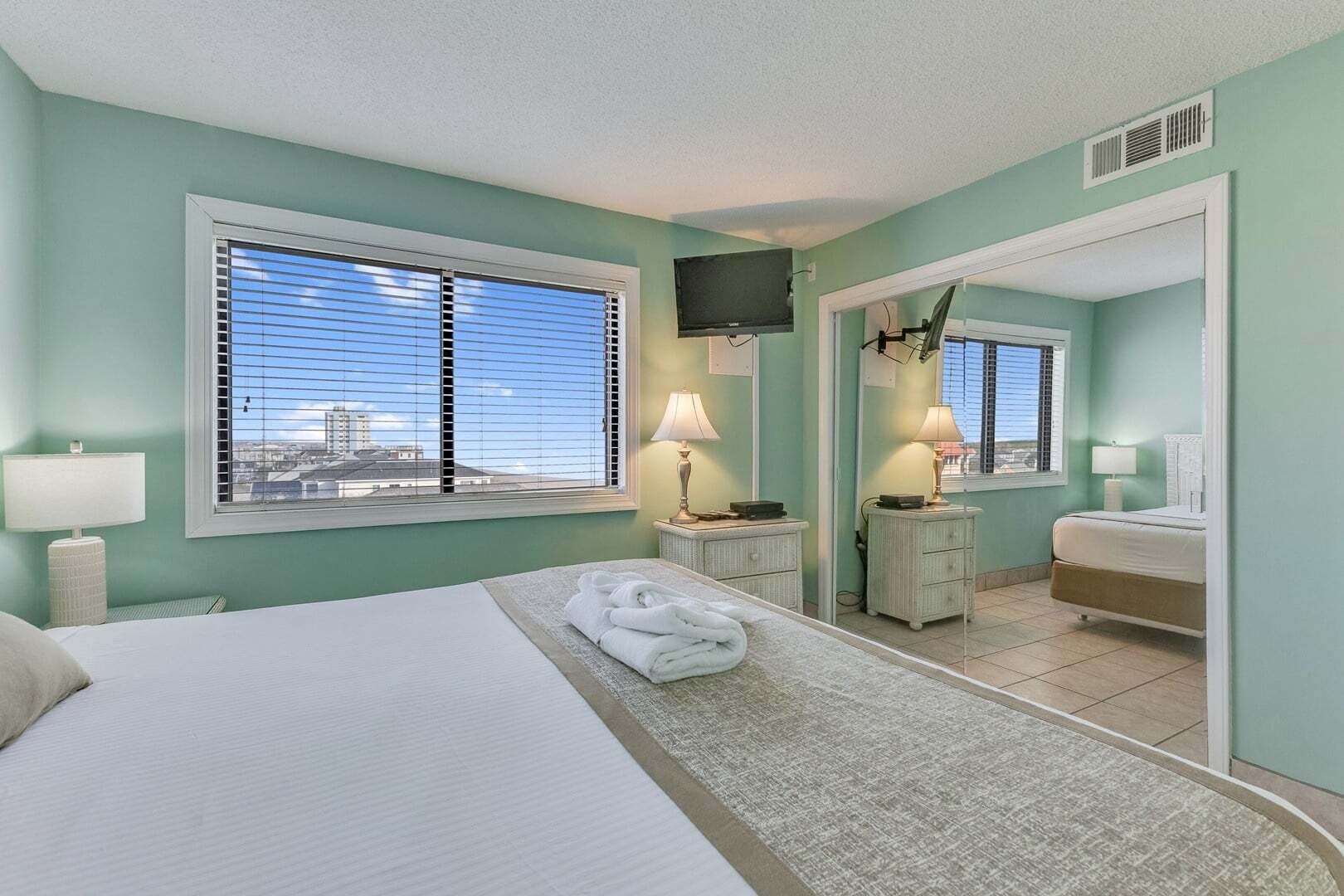 Condo, 1 Bedroom | 1 bedroom, iron/ironing board, free WiFi