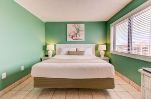 Condo, 1 phòng ngủ | 1 phòng ngủ, bàn ủi/dụng cụ ủi quần áo