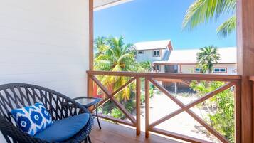 House, 2 Bedrooms | Property grounds