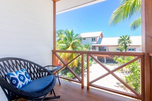 House, 2 Bedrooms | Property grounds - Casa Coral 2 Bedroom Home by RedAwning (Roatan)