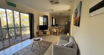 Allusion Farmstay & Vineyard- Unit Cab Sav - Pets negotiable