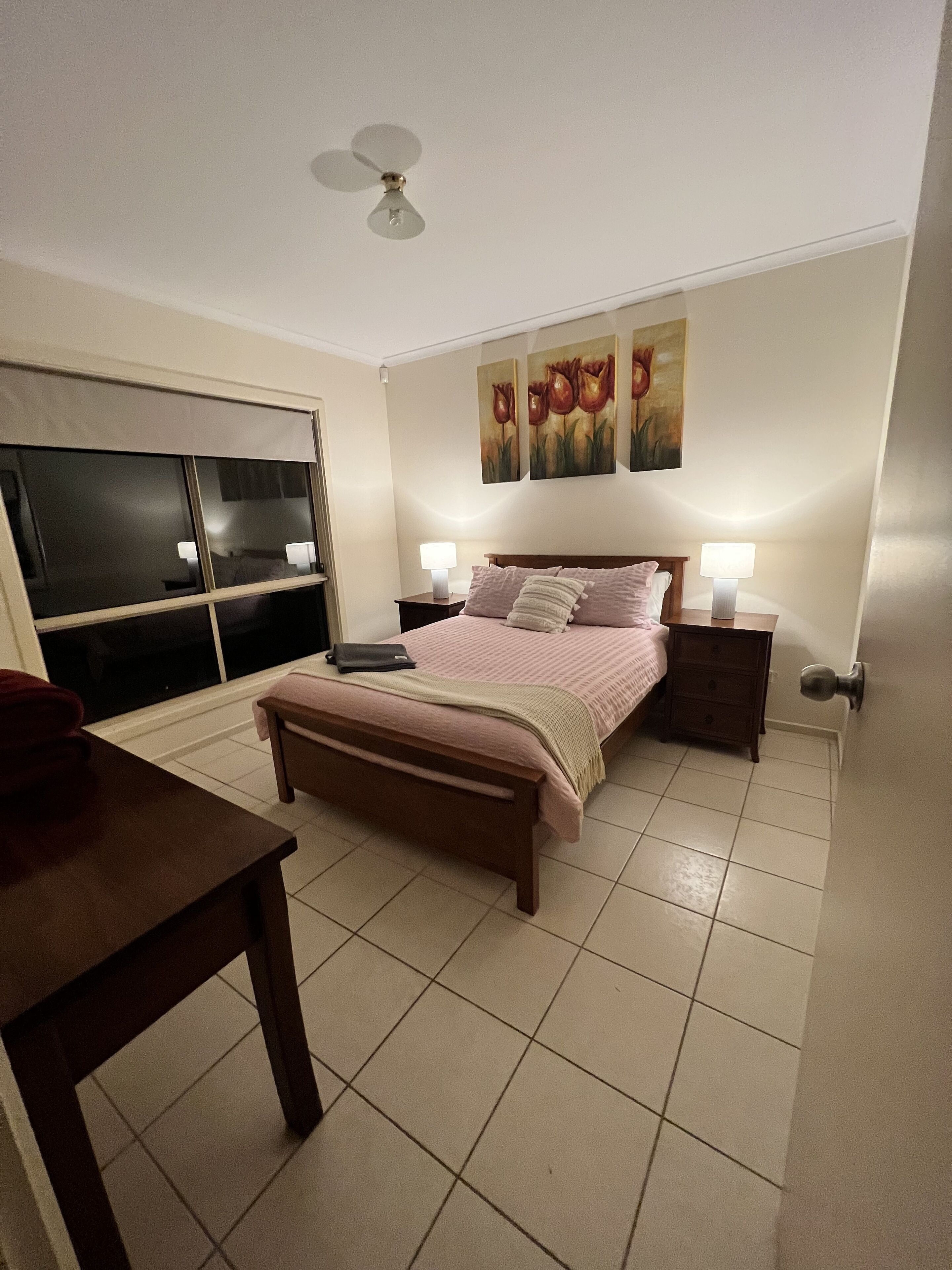 Allusion Farmstay & Vineyard- Unit 1 - Pets negotiable 