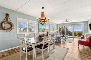 Apartment, 2 Bedrooms | Interior