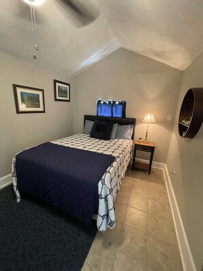 1 chambre, fer et planche Ă repasser, Wi-Fi, draps fournis