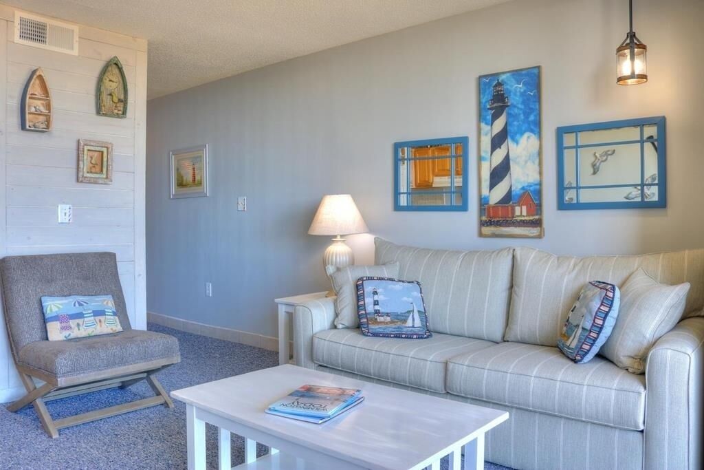 0211 The Blue Lighthouse 1 Bedroom Condo by Redawning