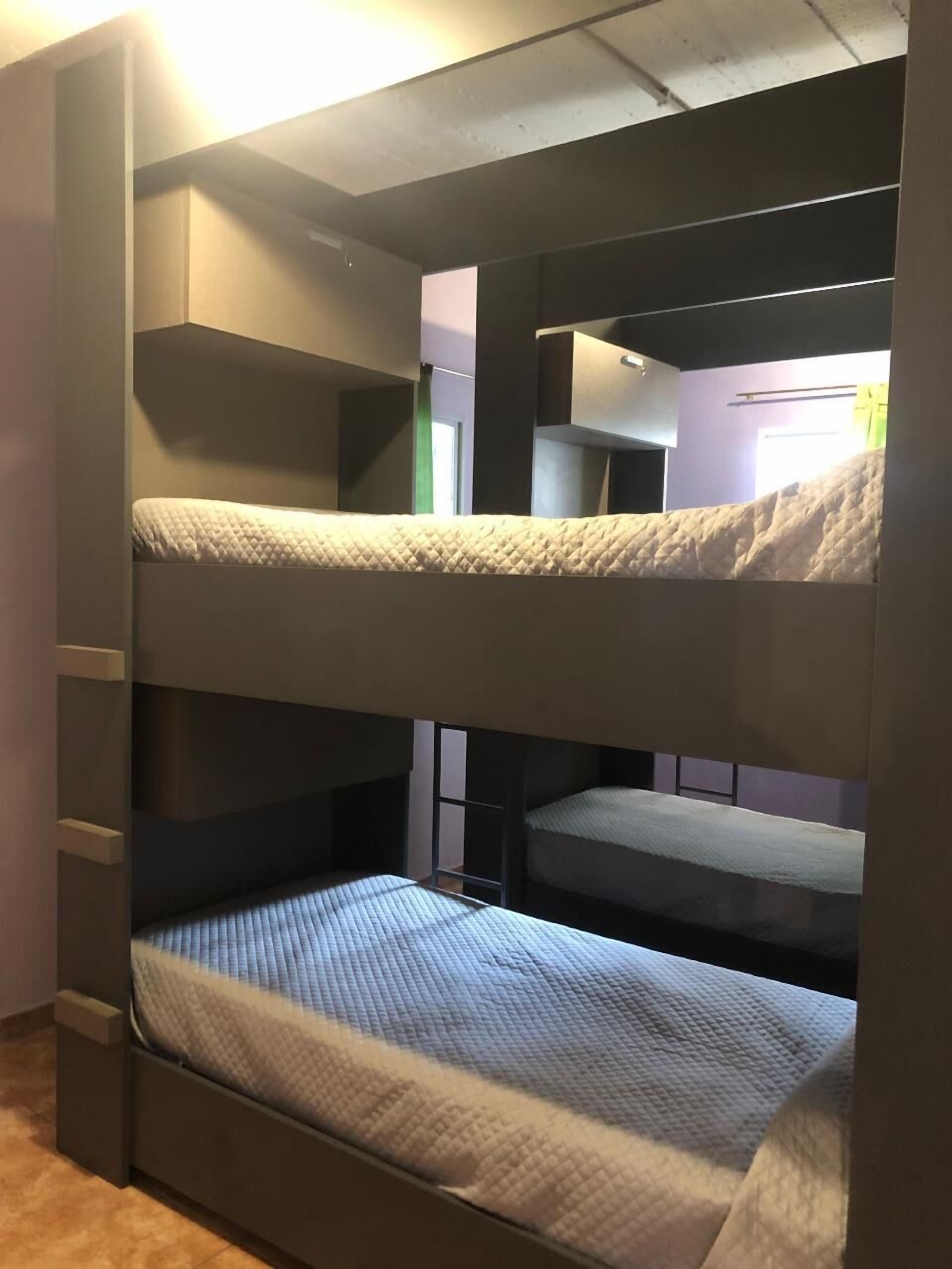 ผ้าม่านกันแสง, Wi-Fi ฟรี, ผ้าปูที่นอน