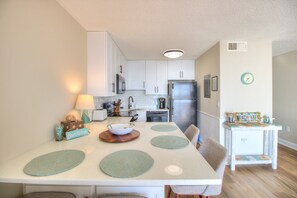 Condo, 1 Bedroom | Dining - 0611 Endless Horizon by Atlantic Towers (Carolina Beach)