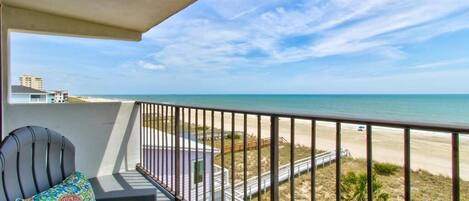 Condo, 1 phòng ngủ | Ban công