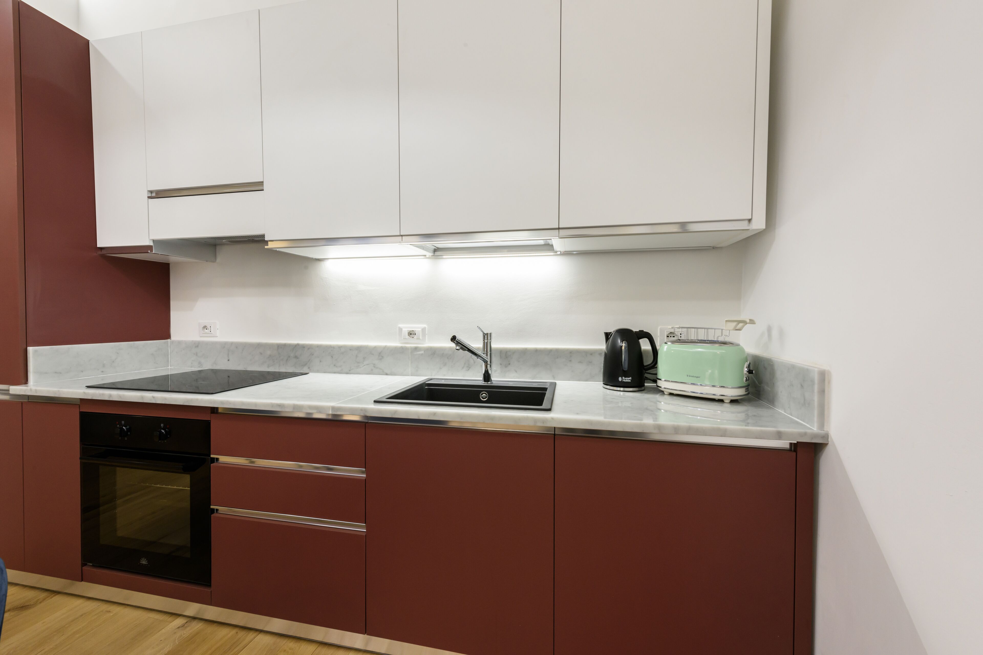 Comfort Apartment | Private kitchen | Fridge, oven, stovetop, dishwasher