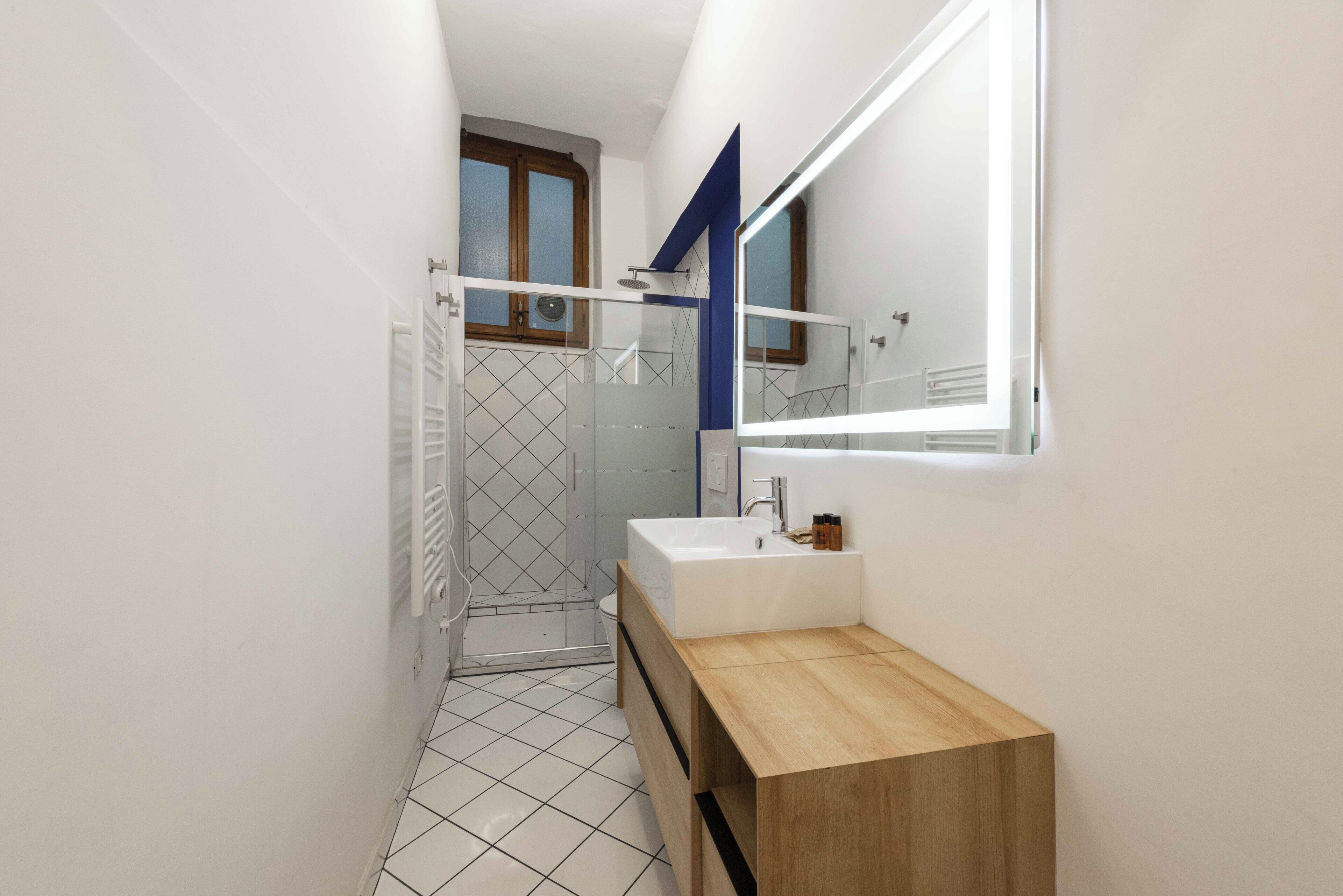 舒适公寓 | 浴室 | 淋浴设施、免费洗浴用品、吹风机、坐浴桶