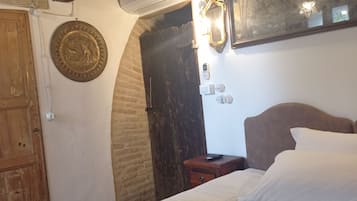 Traditional Double Room Single Use | Premium bedding, down comforters, memory foam beds, minibar