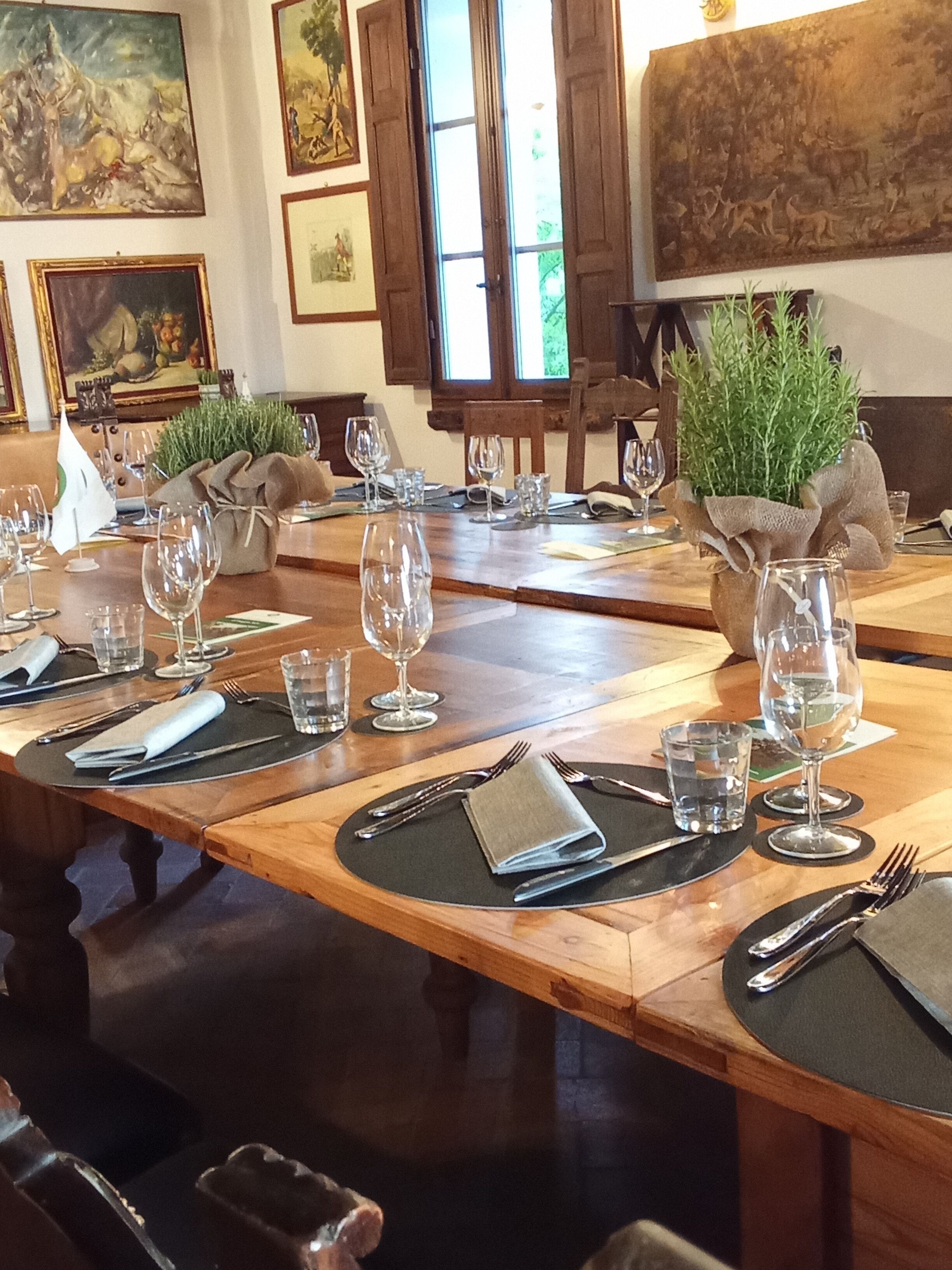 Servizio di colazione, pranzo e cena