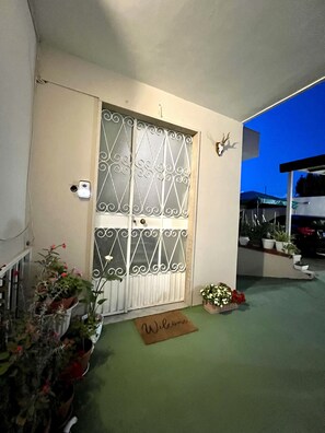 Exterior detail - Royal House Trecase (Trecase)