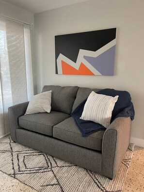 Living area - Entire Home | Spa feelings minutes from the beach (Hollywood)