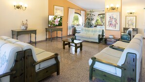 Reception - Apt. Dorata SA Condominum Swimming Pool (Orosei)