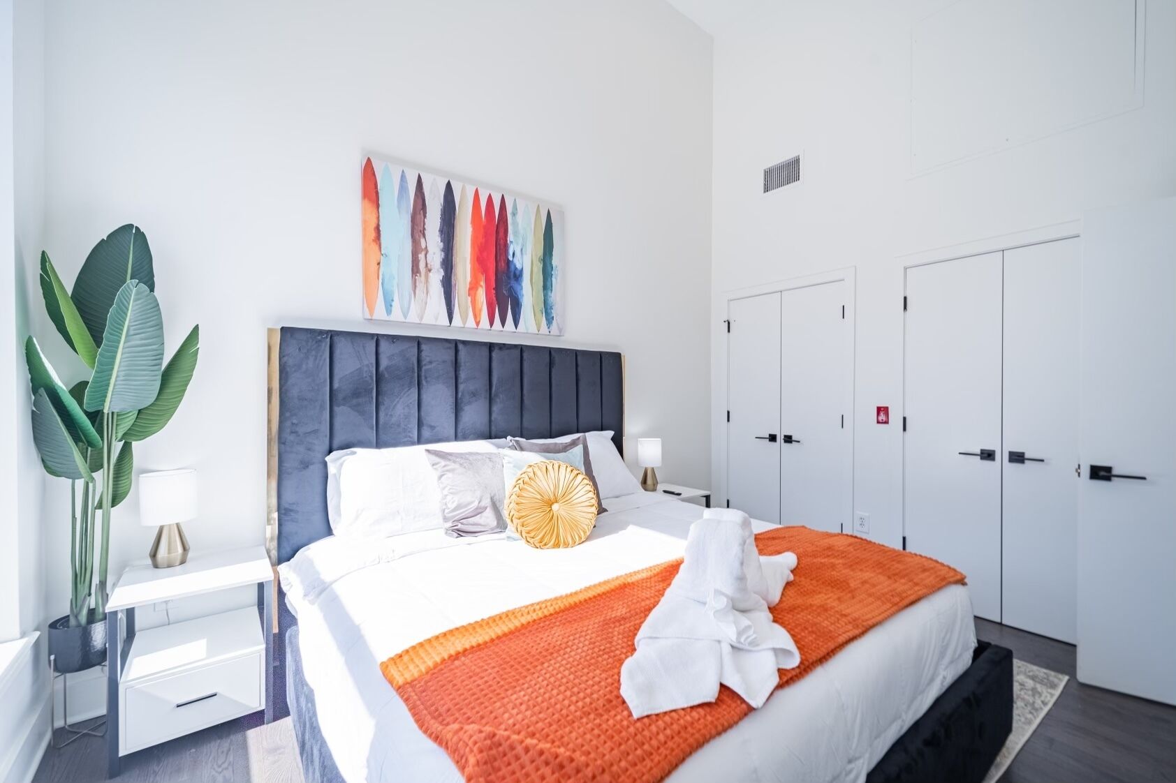 The Auburn. DWTN NEWARK 1BR. Easy NYC Access