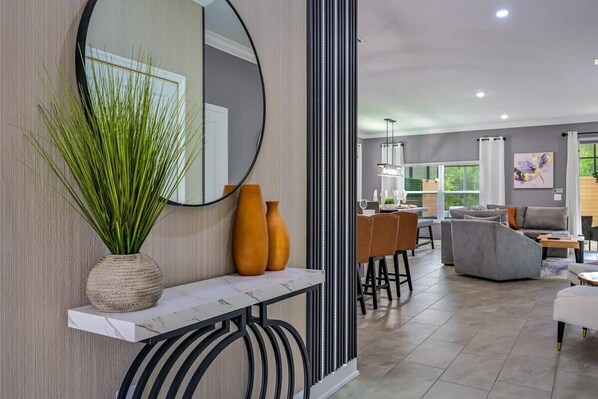 Televisión y oficina 