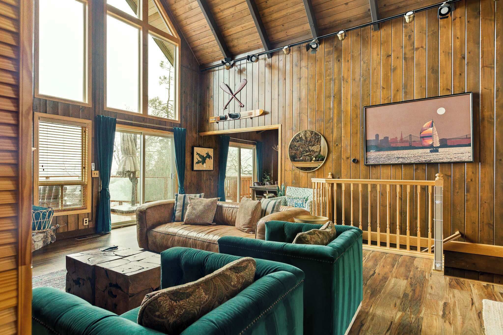 House, Multiple Beds, Patio, Mountain View (Alpen Adventures) | Living area | 50-inch flat-screen TV with digital channels, fireplace