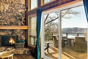 House, Multiple Beds, Patio, Mountain View (Alpen Adventures) | Interior