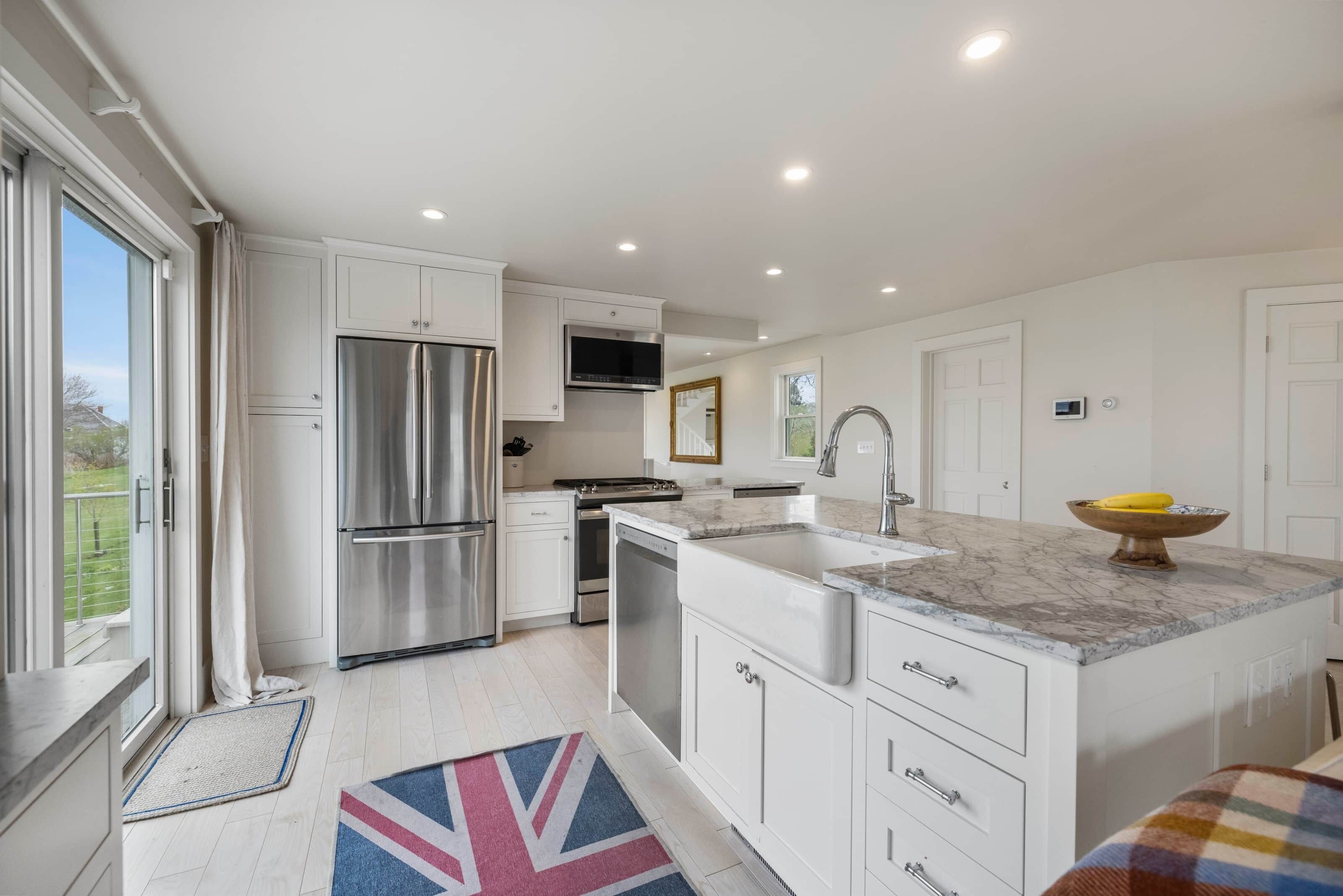 Exquisite Waterfront Retreat - Lindsay