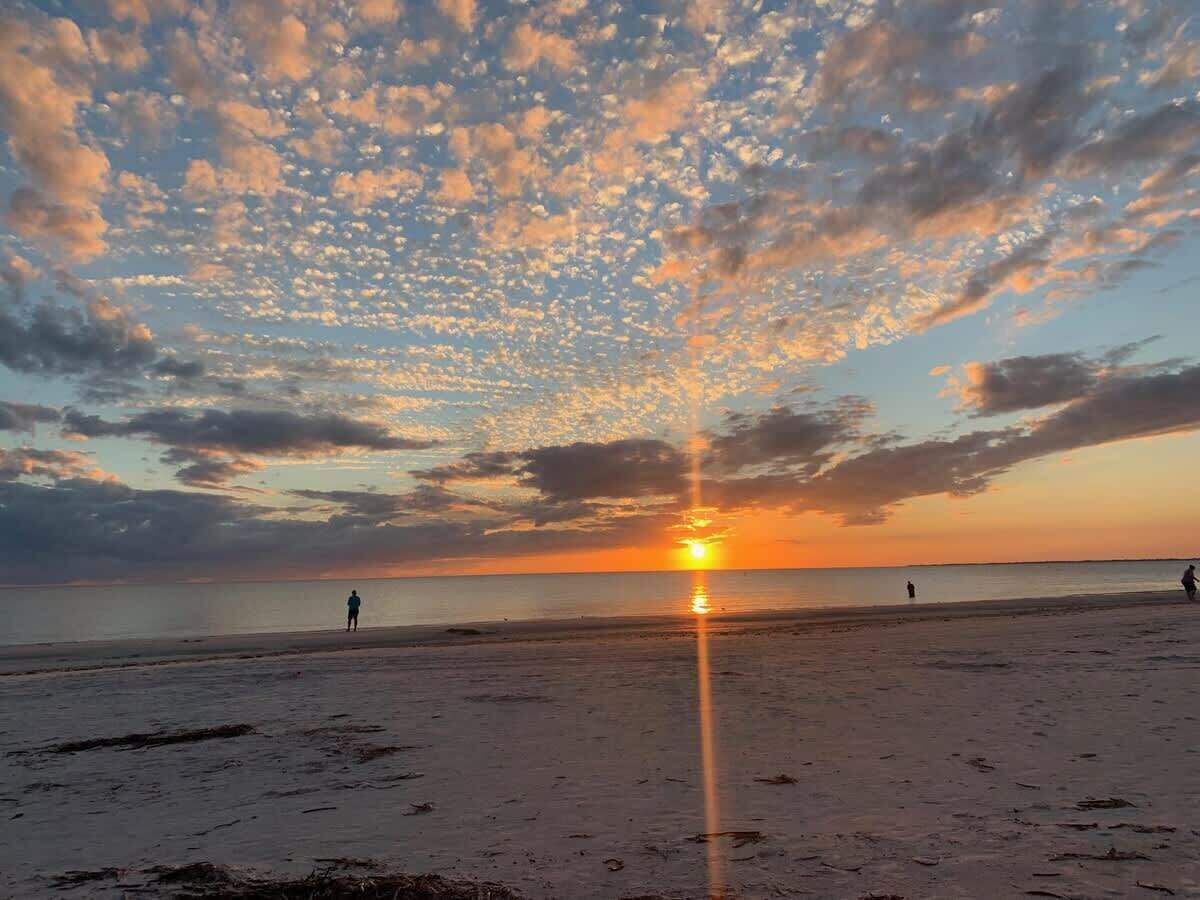 Una spiaggia nelle vicinanze