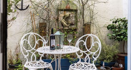 White O Morn - Two Bedroom Cottage, Sleeps 3