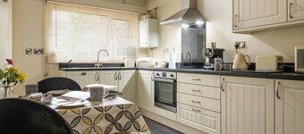 Miners Cottage - Two Bedroom Cottage, Sleeps 3