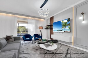 TV, tavolo da calcetto