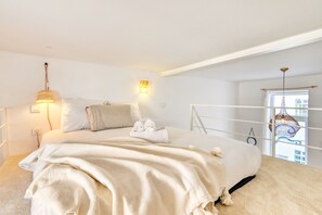 Iron/ironing board, free WiFi, bed sheets - L'Octopus - Petit patio estival (Marseille)