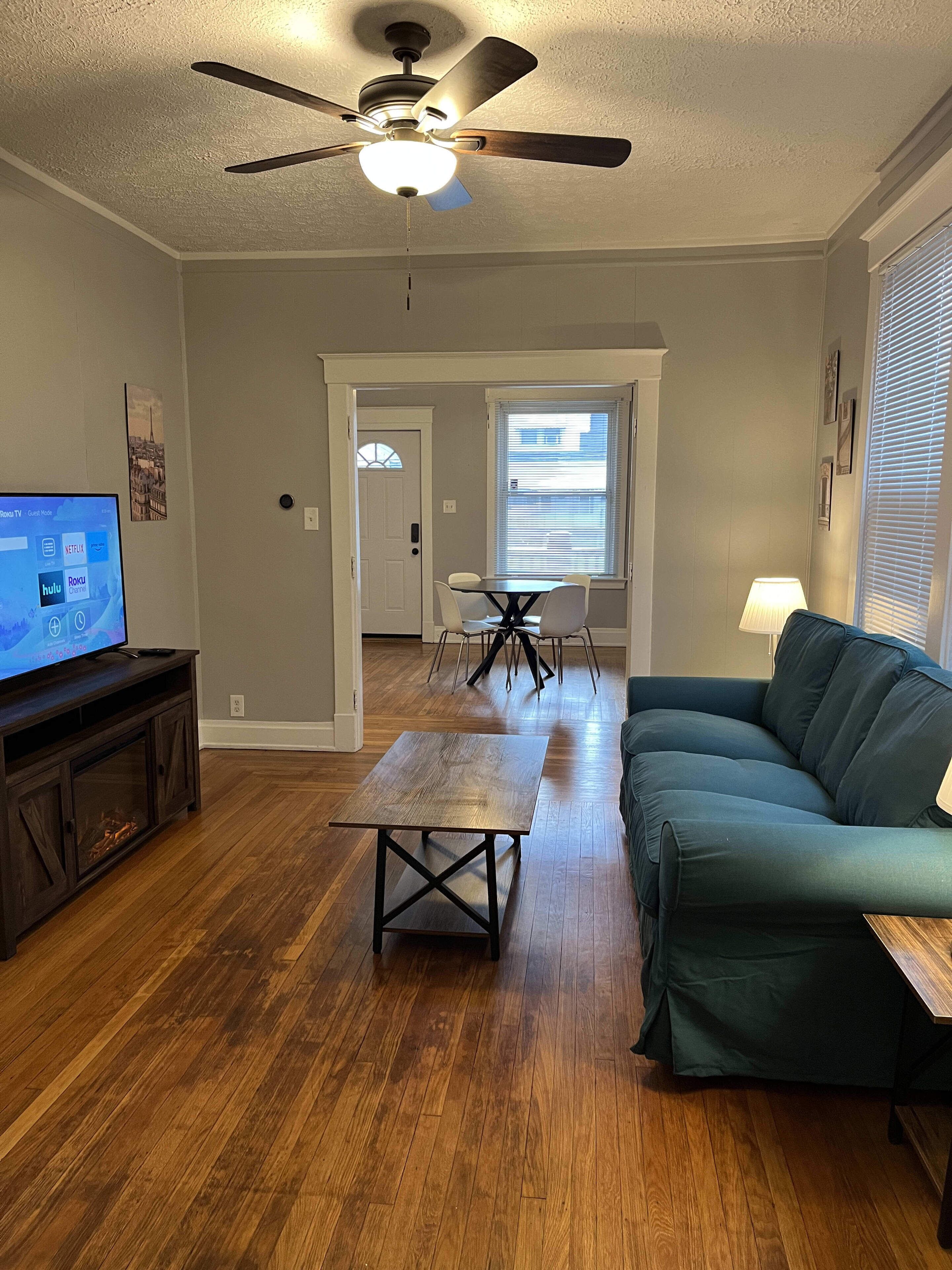 Rolston, 1 Bedroom Unit near Xavier, Downtown
