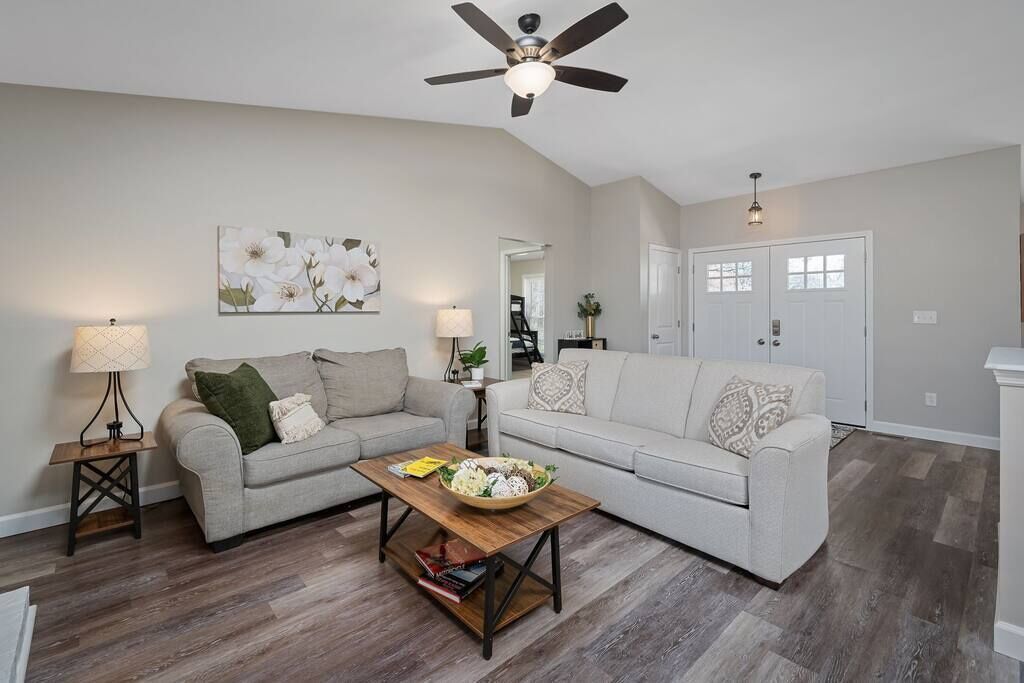 The Bradbury House + Game Room