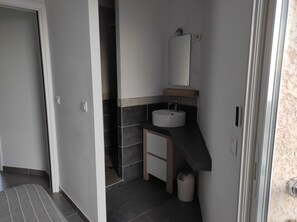 2 bedrooms, iron/ironing board, WiFi, bed sheets - Duplex apartment with exceptional sea view in quiet residential area (Albitreccia)