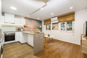 Fridge, microwave, oven, dishwasher
